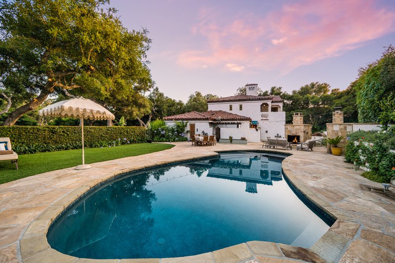 Casa grande con alberca